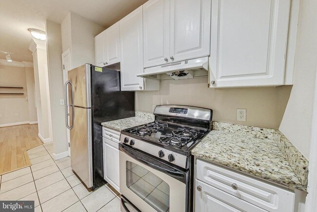 Photo - 501 Hungerford Dr Apartment Unit 155