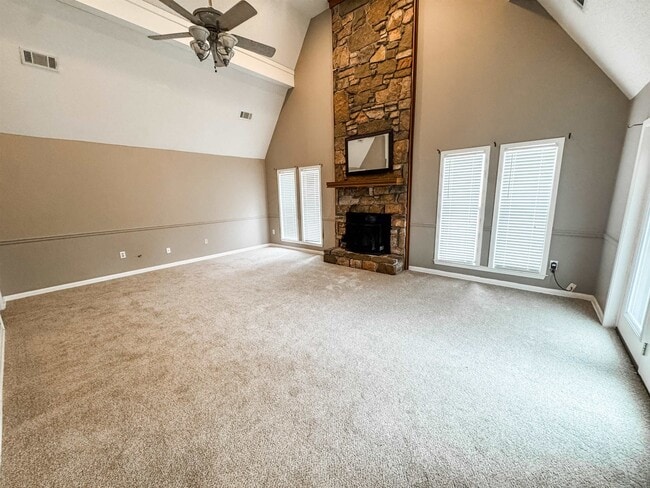 Photo - 166 E Lawnwood Dr