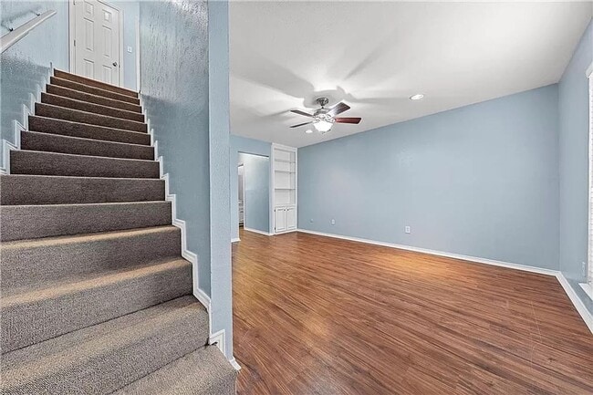 Photo - 2/2.5 Condo at Canterbury - Walk to Campus!