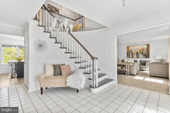 Photo - 5 Greenleigh Cir