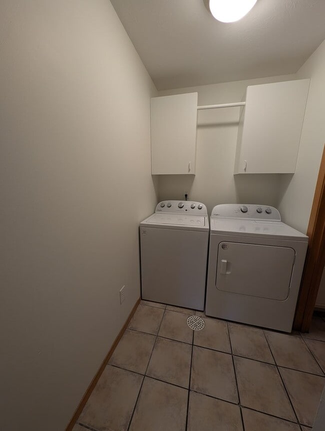 214 Spruce St N Unit REI214B