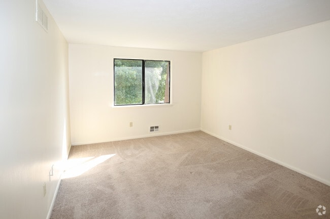 Large Bedroom