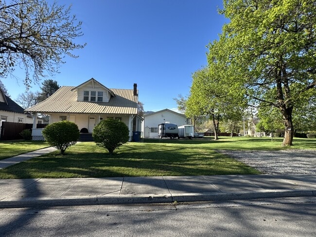 Photo - 312 E 5th Ave