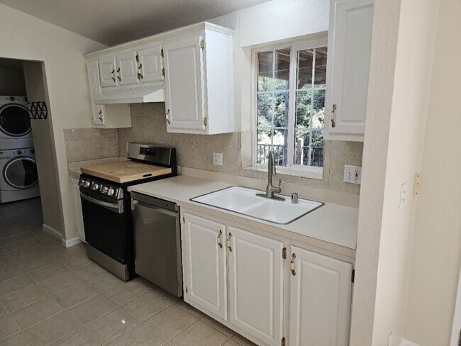 Photo - 10513 Katy Ln