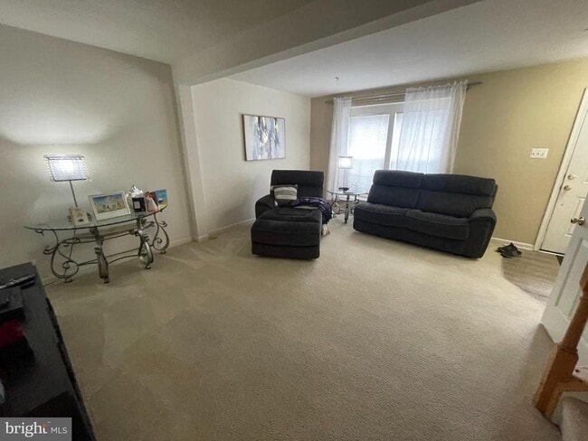 Photo - 7122 Deep Falls Way