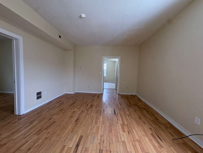 Photo - 33 Dickerman St Unit 3