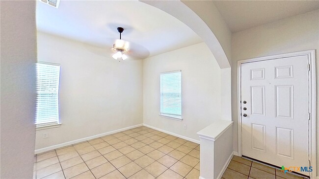 Photo - 308 Rinehardt St