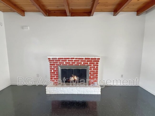 Photo - 1526 Visalia Ave