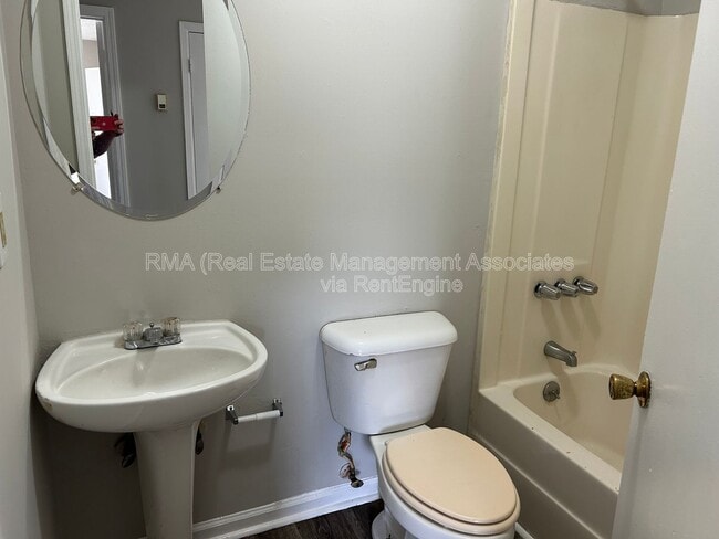 Photo - 409 E Central Ave