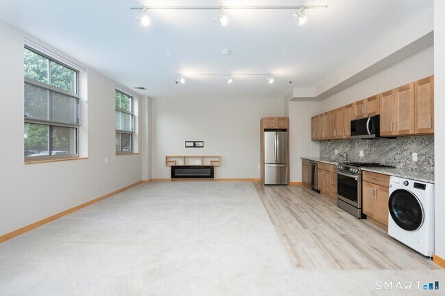 Photo - 10 Ann St Unit 108
