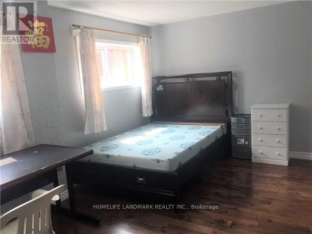 Photo - 940 Hampstead Ct