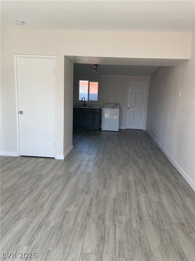 Photo - 2107 Statz St Unit 7