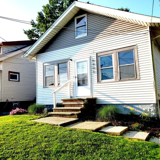 Photo - 6805 Flowerdale Ave Apartments Unit Front