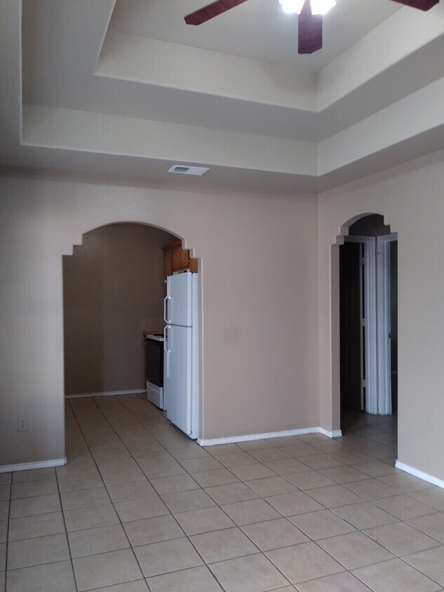 Building Photo - 714 Sonesta Dr Unit 3