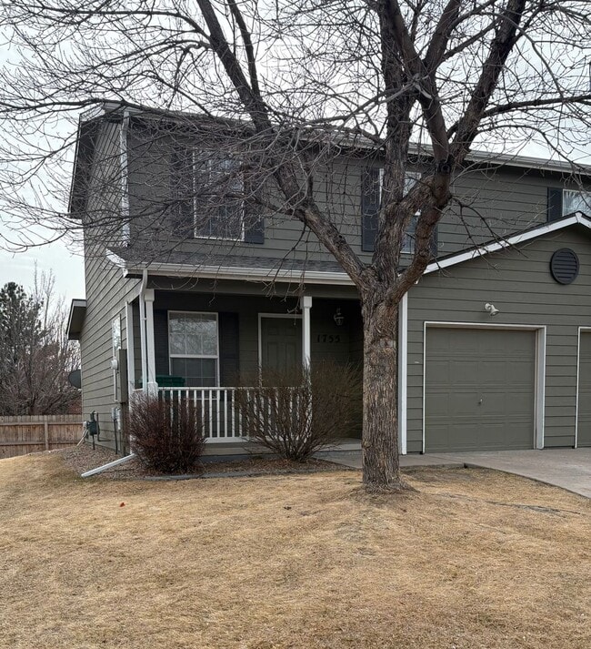 Building Photo - Adorable 2 bedroom Townhome!