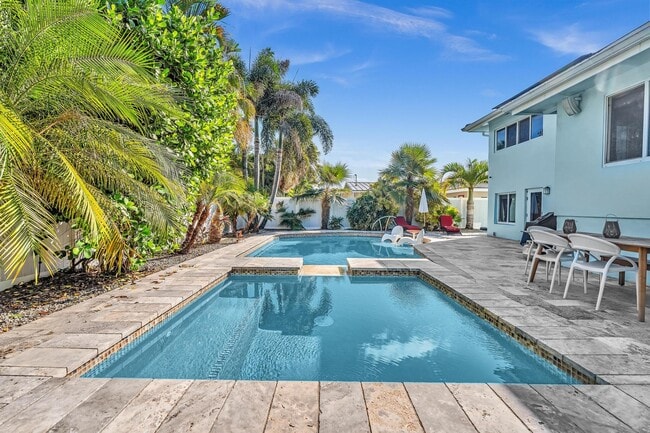 Photo - 3450 NE 19th Ave