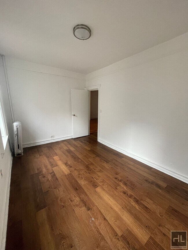 Photo - SEAMAN AVENUE Unidad 6C