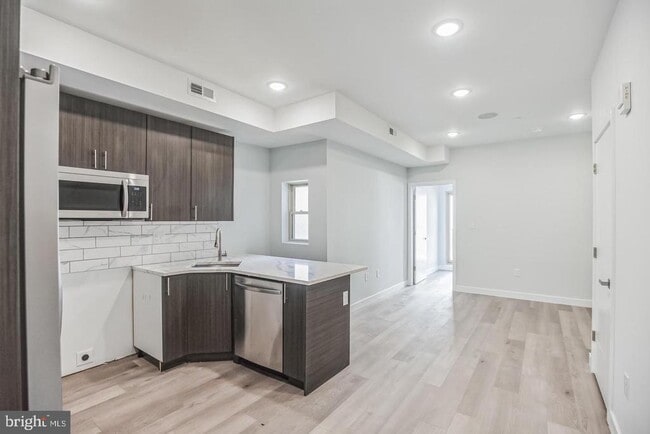 Photo - 2218 N Marshall St