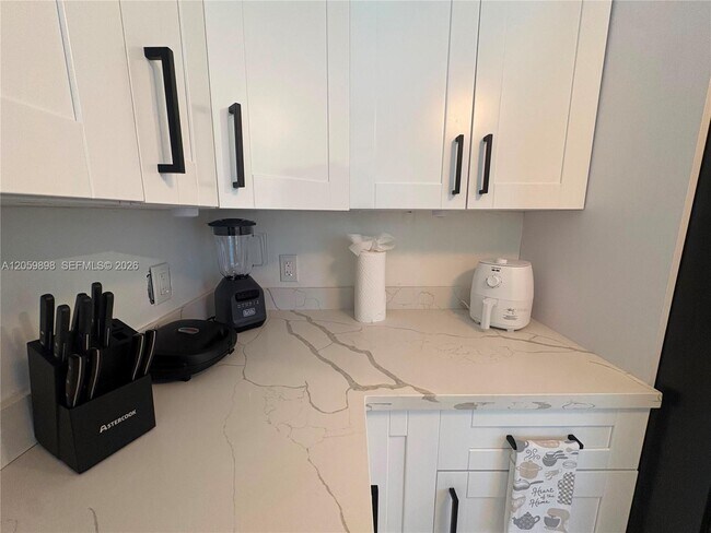 Photo - 929 SW 10th Ave