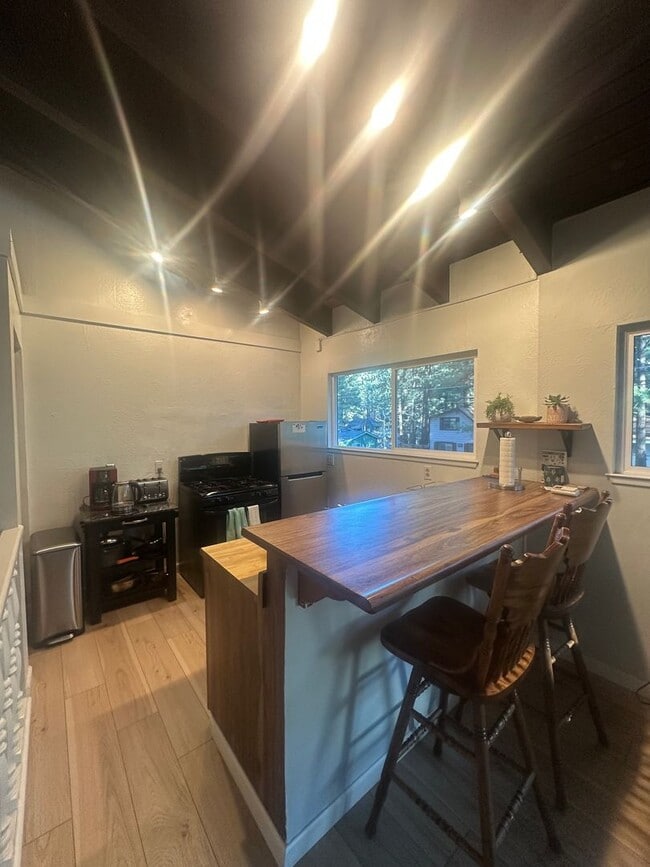 Photo - 2577 Unit UP