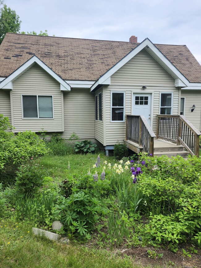 Photo - 227 Whitcomb Rd House