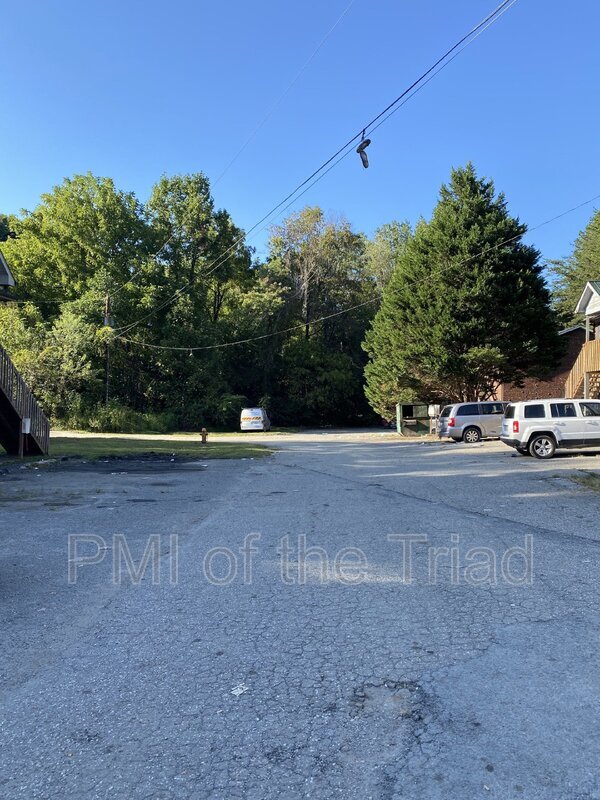 Photo - 1600 Oak Croft Ct Unit Apt F