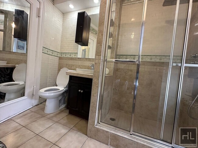 Photo - PARK PLACE Unit 3R