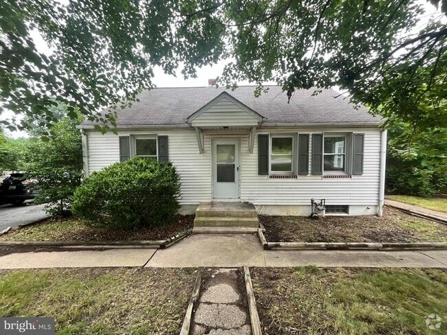 Building Photo - 3648 Churchville Rd Rental