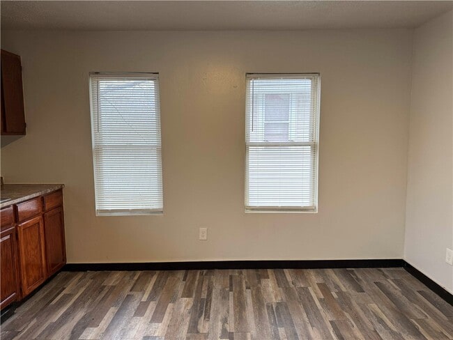 Photo - 710 Jay St