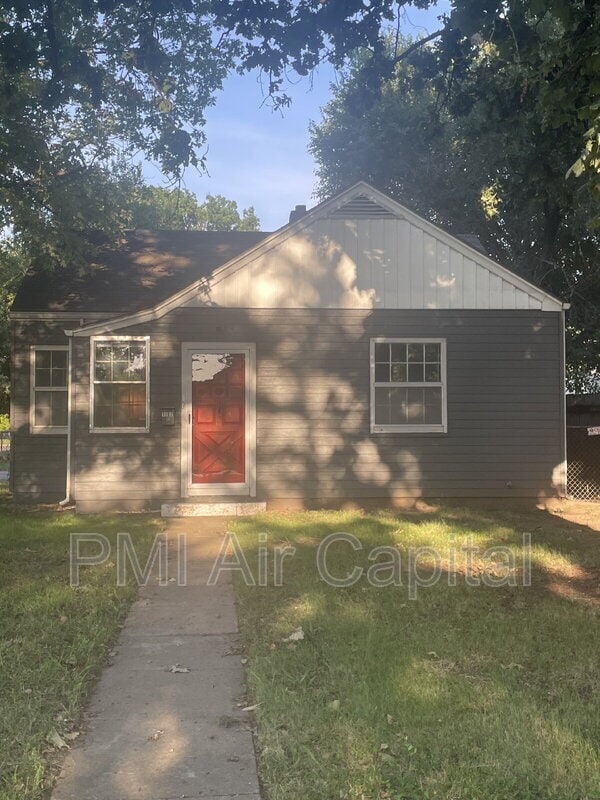 Building Photo - 1102 S Minneapolis St Rental