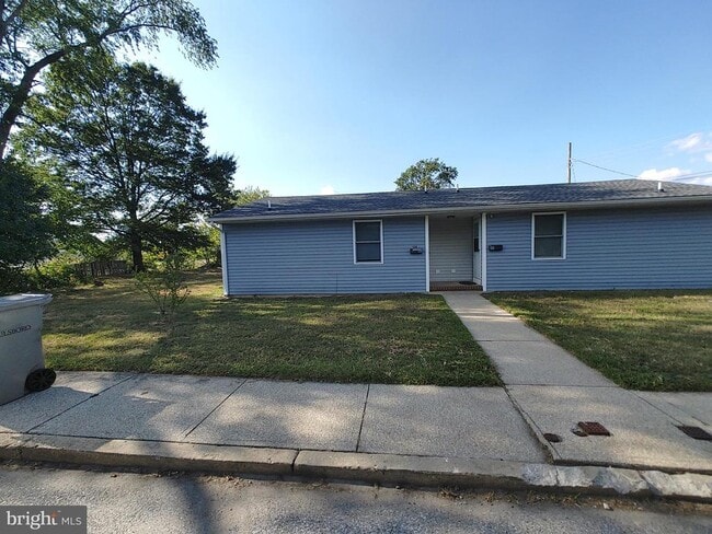 Building Photo - 118-128 Jessup St Rental