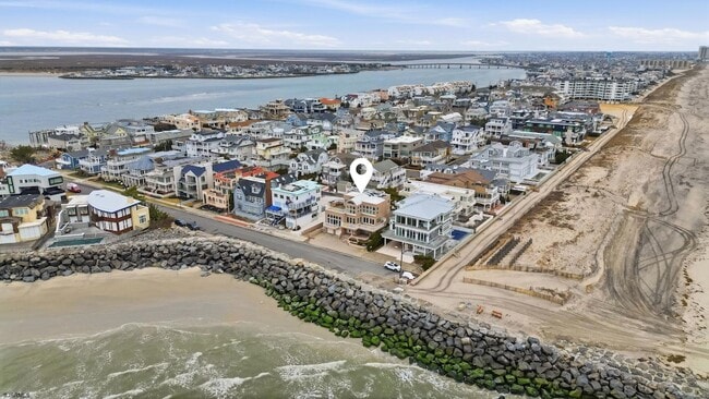 Photo - 119 S 11th Ave