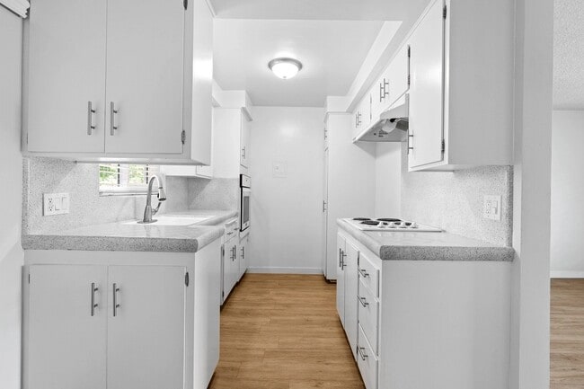 Photo - Huntington Villas