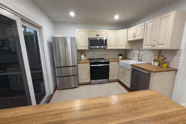 Photo - 9785 Ridge Creek Rd