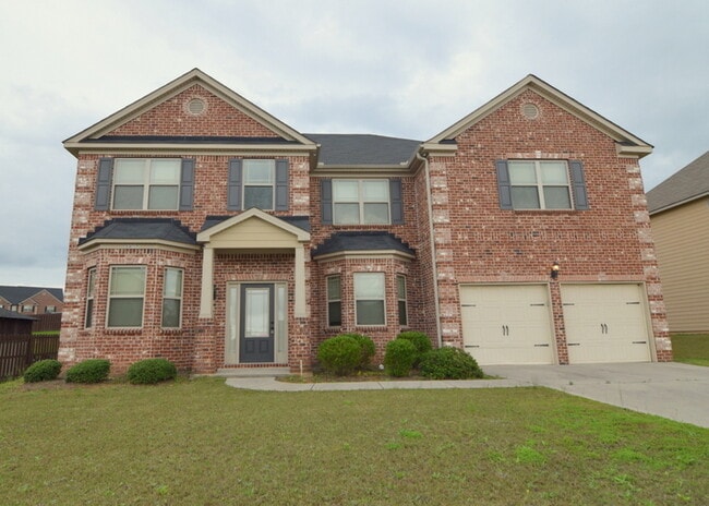 Building Photo - Huge 5 Bed/4 Bath Home Near Ft. Gordon