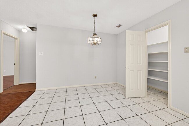 Photo - 3506 Doherty Pl