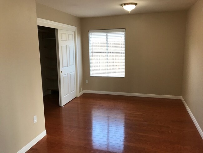 Photo - 8111 Ipswich Way