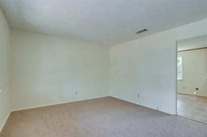 Photo - 107 McClain St