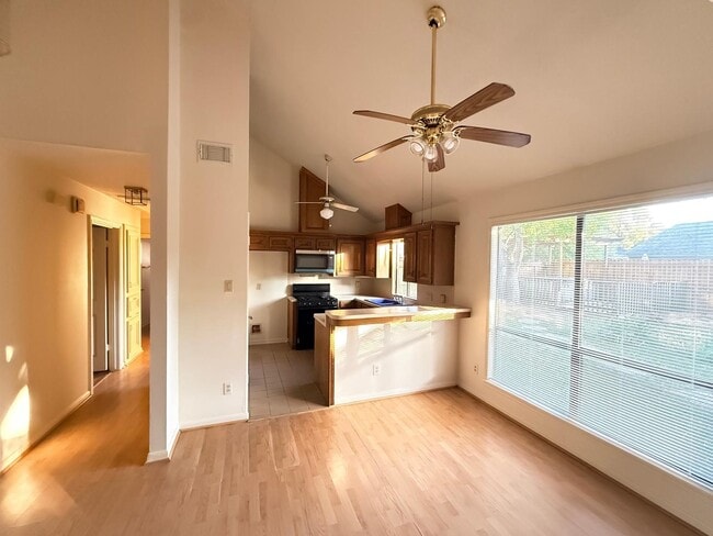 Photo - 16214 Dunmoor Dr