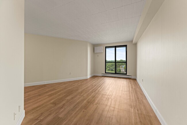 Photo - Lauzon Tower Apartments