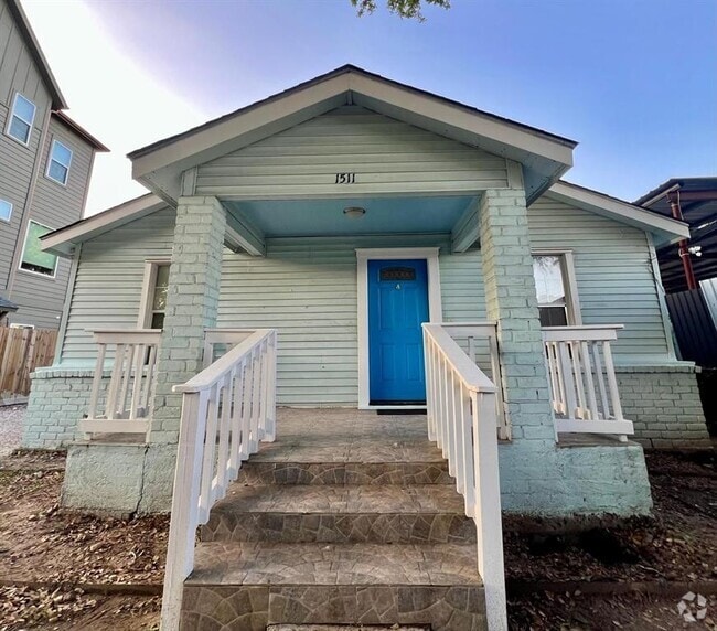 Building Photo - 1511 Evelyn St Rental