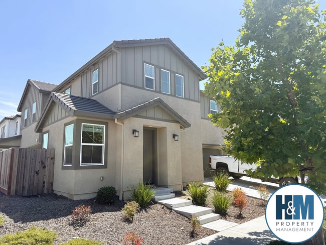Building Photo - Beautiful Duets at Westfield in Hollister Rental