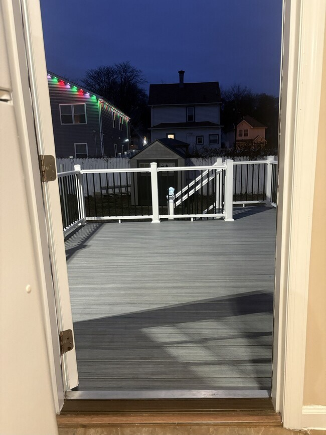 Photo - 413 Georges Pl