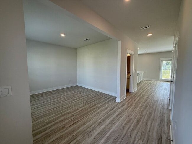 Photo - Gulf Breeze - Deer Ridge Crossing - 4 bedroom, 2.5 bathroom - New Construction