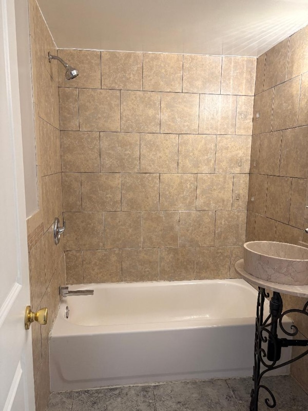 Building Photo - 3415 5th St SE Rental