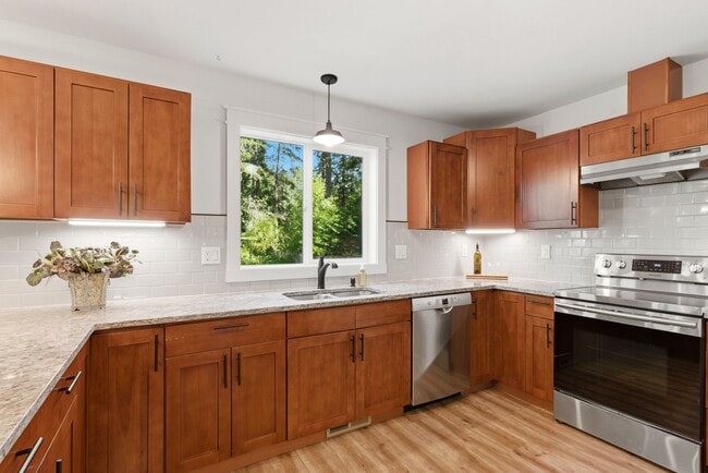 Photo - 8645 Evergreen Dr NE