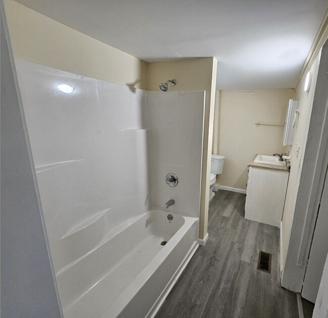 Photo - 1101 Truitt Ave