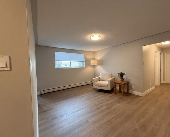 Photo - Kortright Apartments