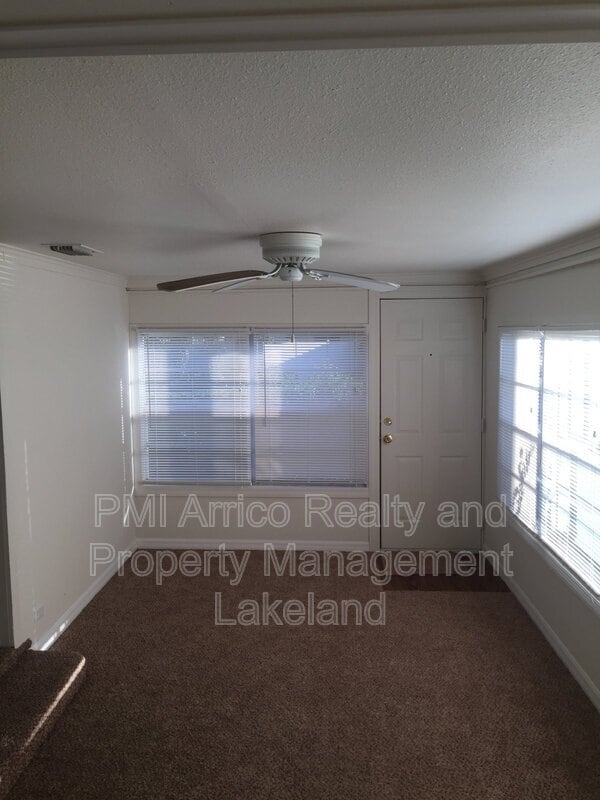 Photo - 124 Bassedena Cir S