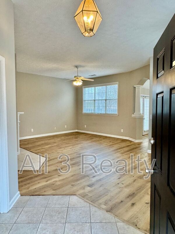 Photo - 8942 Stoneridge Pl